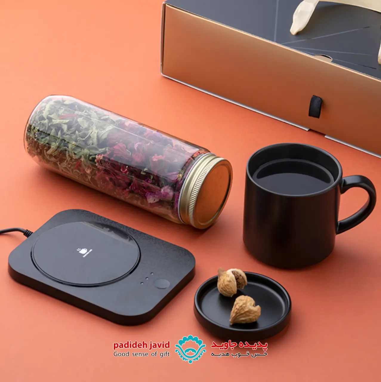 ست هدیه رایان برندسازی سازمانی را در شب یلدا کامل می کند