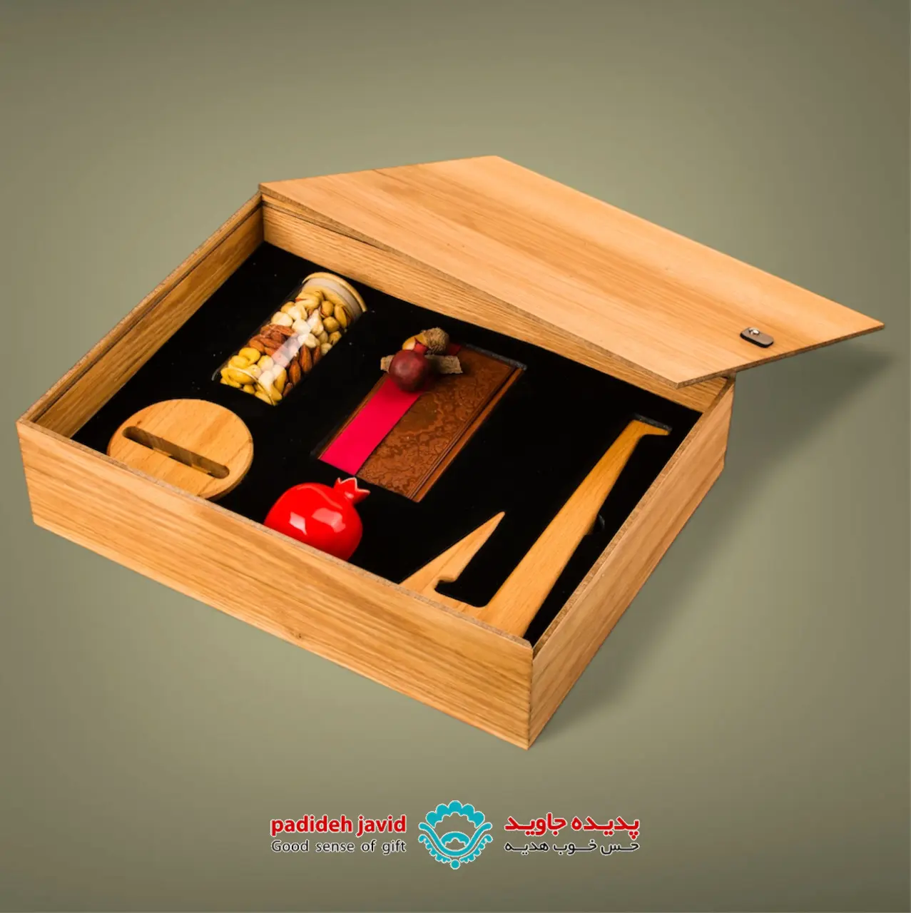 با پک هدیه آوید یلدای 1404 را به یاد ماندنی کنید.